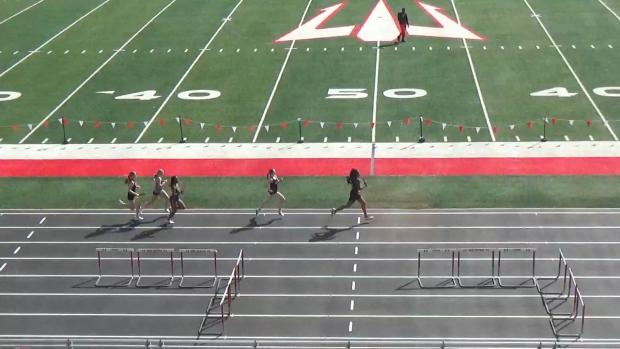 Girls 4x800