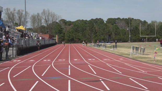 Girls 200 Finals Section 4