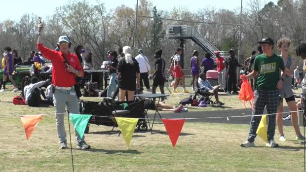 Girls 1600 Sprint Medley Relay Finals Section 1