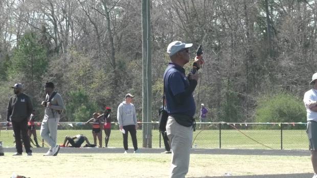 Girls 4x200 Relay Finals Section 2