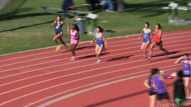 Varsity Girls 200 Finals Section 4