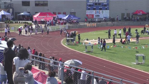 Girls 200 Finals Section 12