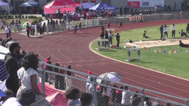 Girls 200 Finals Section 16