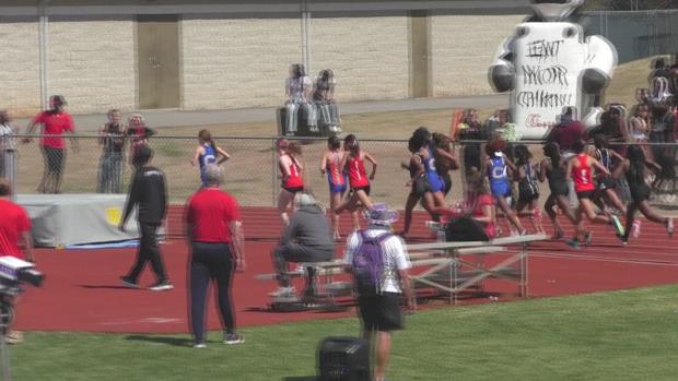 Girls 1600 Finals Section 3