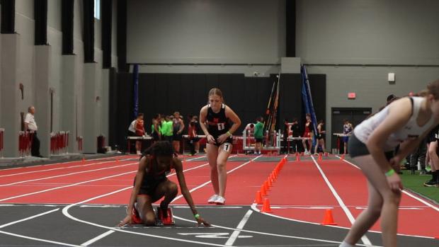 Middle School 400 Girls Finals Section 2