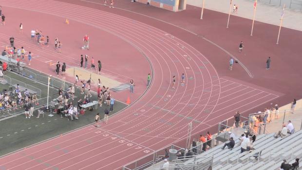 JV Girls 400 Finals Section 3