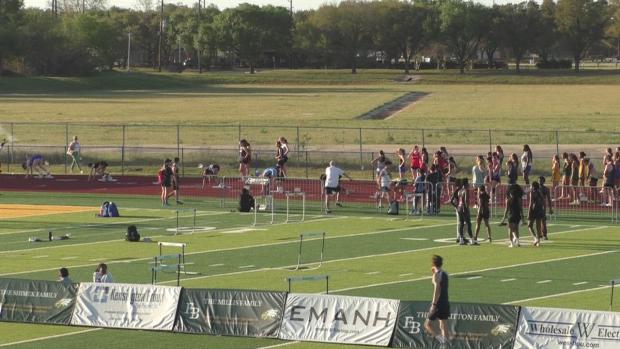 Girls 200 Finals Section 3