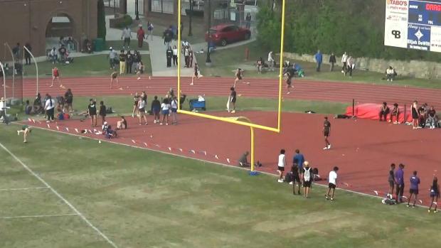 Girls 4x100 Heat 1
