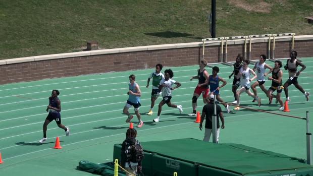 Boys 800 Finals Section 3