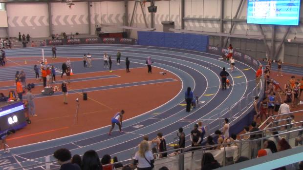 Girls 4x400 Relay, finals 4