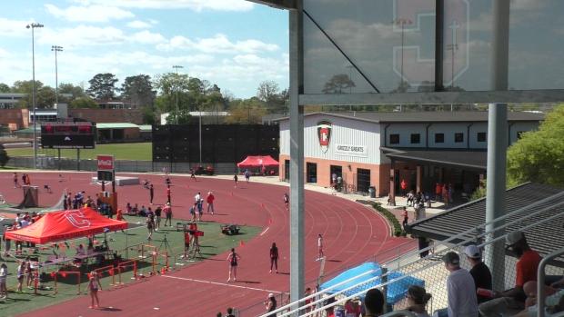 Girls 4x400 Relay Finals Section 1