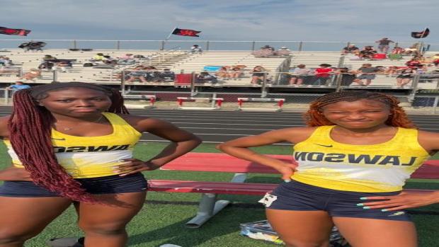 James Lawson HS, Girls go 1-2 in the 200M 