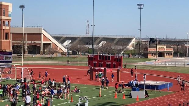 JV Girls 400 Finals Section 3