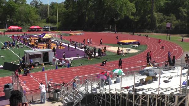 Boys 4x200 Relay Heat 2
