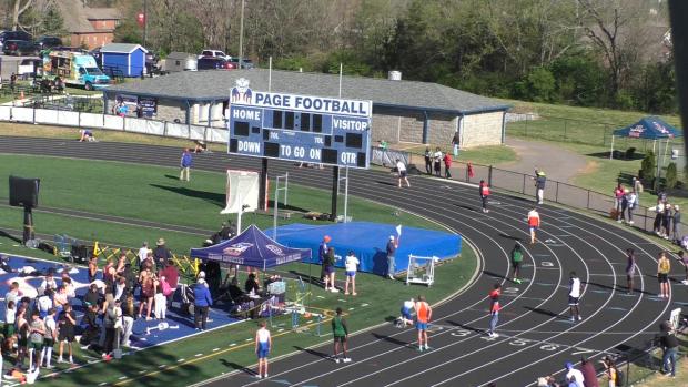 Boys 4x400 Relay Finals Section 1