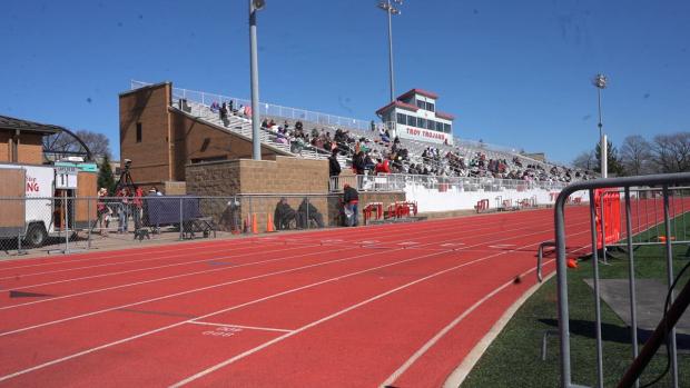 Girls 200 Finals Section 2