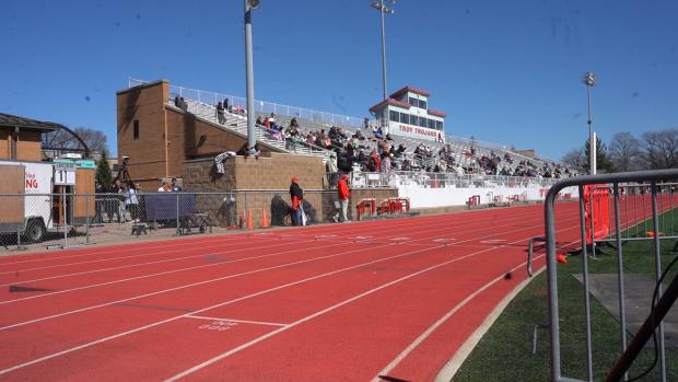 Girls 200 Finals Section 6