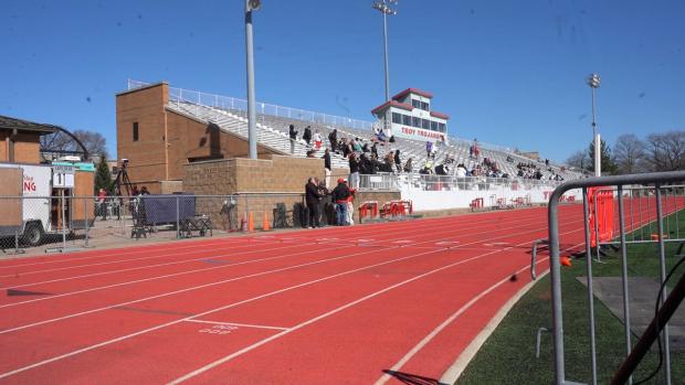 Boys 200 Finals Section 8