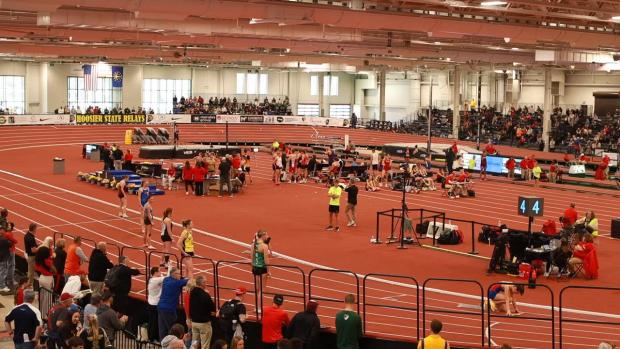Girls 4x200 Relay Finals Section 2
