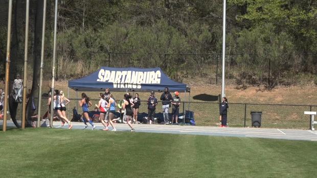 Girls 1600 Finals Section 2