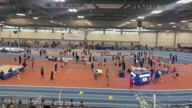 Girls 4x400m relay, finals 3