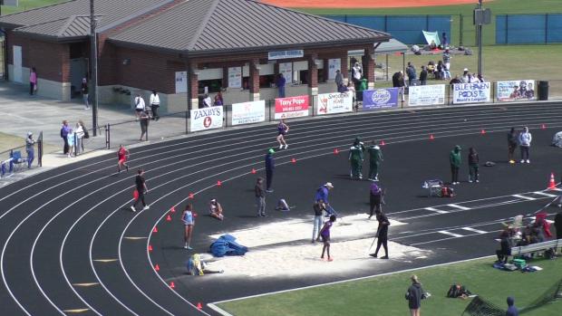 Girls 400 Finals Section 1