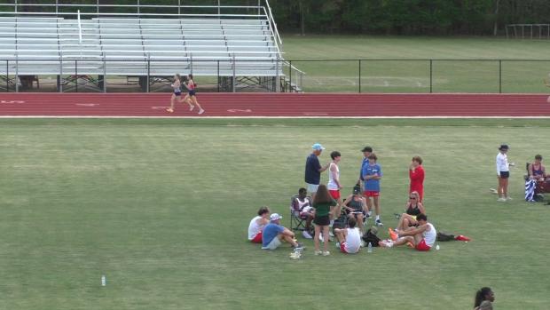Girls 4x800 Relay Heat 1