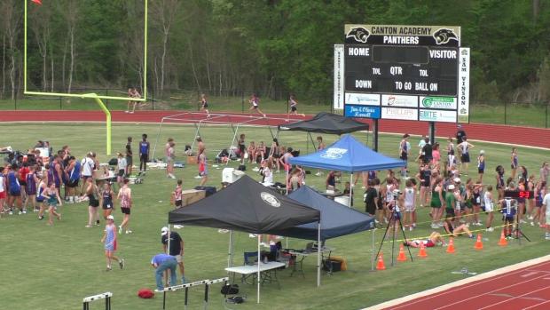 Middle School Girls 400 Heat 2