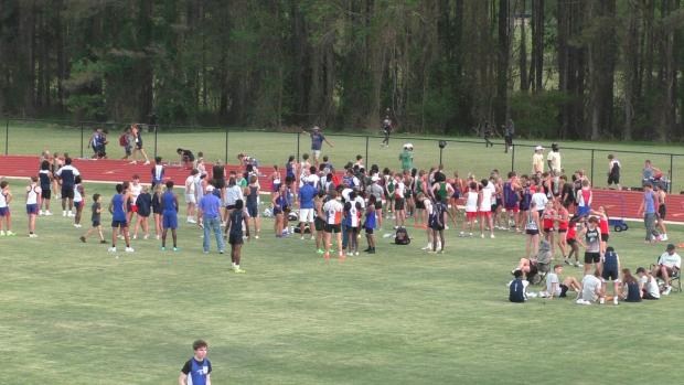 Middle School Girls 200 Heat 2