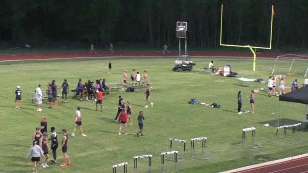 Middle School Girls 4x400 Relay Heat 2