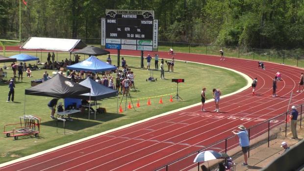 Middle School Boys 4x200 Relay Heat 1
