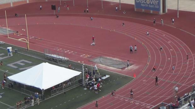 JV Girls 4x200 Relay Finals Section 1