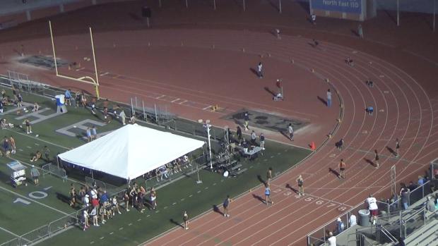 JV Girls 4x400 Relay Finals Section 1