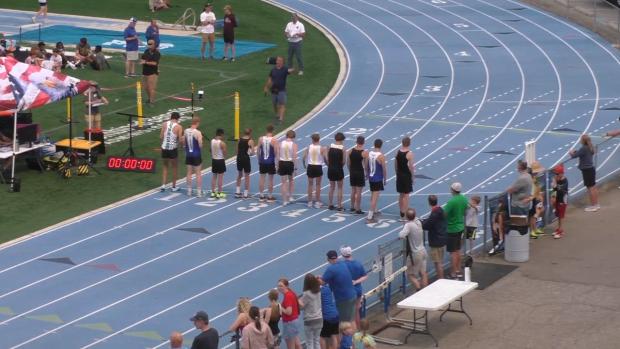 Boys 3200 Heat 1