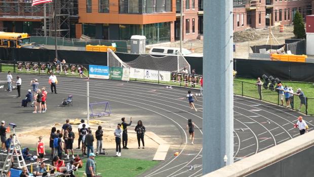 Girls 1600 Sprint Medley Relay Finals Section 2