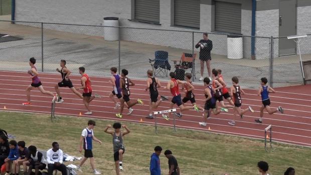 Boys 1600 Finals Section 2