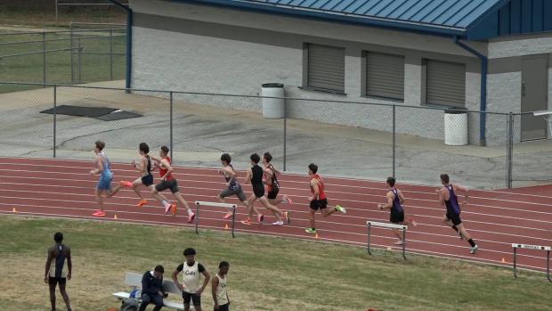 Boys 800 Finals Section 2