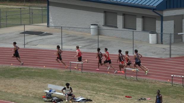 Boys 800 Finals Section 3