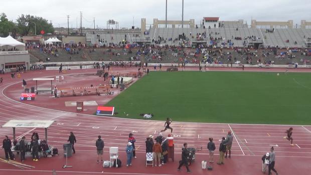 Division 1 Girls 4x200 Relay Finals Section 1