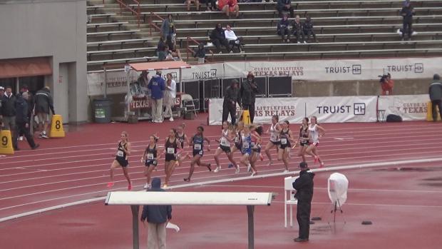 Girls 4x800 Relay Finals Section 1