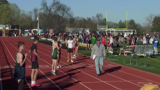 Boys 4x400 Heat 2 Homestretch