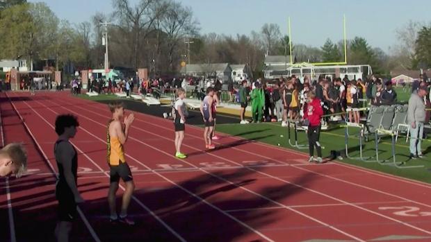 Boys 4x400 Heat 4 of 4