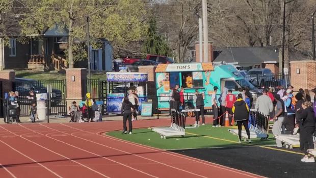 Girls 4x400 Heat 4 of 4; Helias Catholic MO#1 4:00
