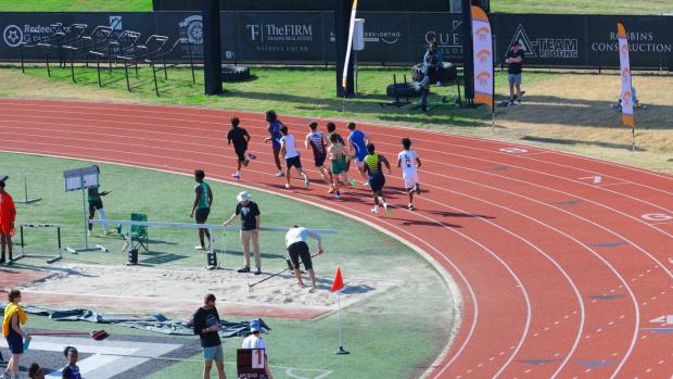 Boys 4x800 Relay Finals Section 2