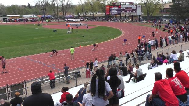 B 4X100M F4