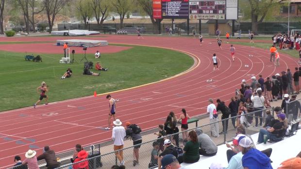 B 4X400M F01