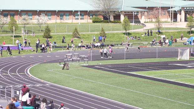 Girls 200 Finals Section 3
