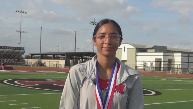 Jessica Cardenas Advances To Regionals In 3200m