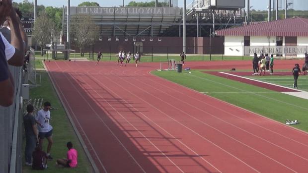 Girls 200 Finals Section 1