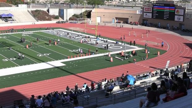 Varsity Girls 400 Finals Section 1